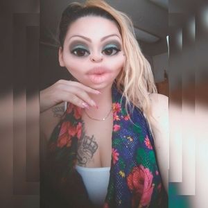 Meet your Posher, Dedradawn